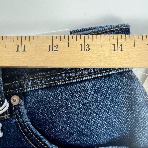 NWT KanCan Junior Women’s High Rise MOM Blue Jean Shorts Sz 7 Button Fly Pockets - Picture 11 of 11